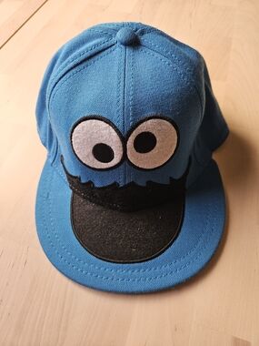 NWOT Sesame Street Cookie Monster Yupoong A-Flex Fitted Hat OSFM Blue